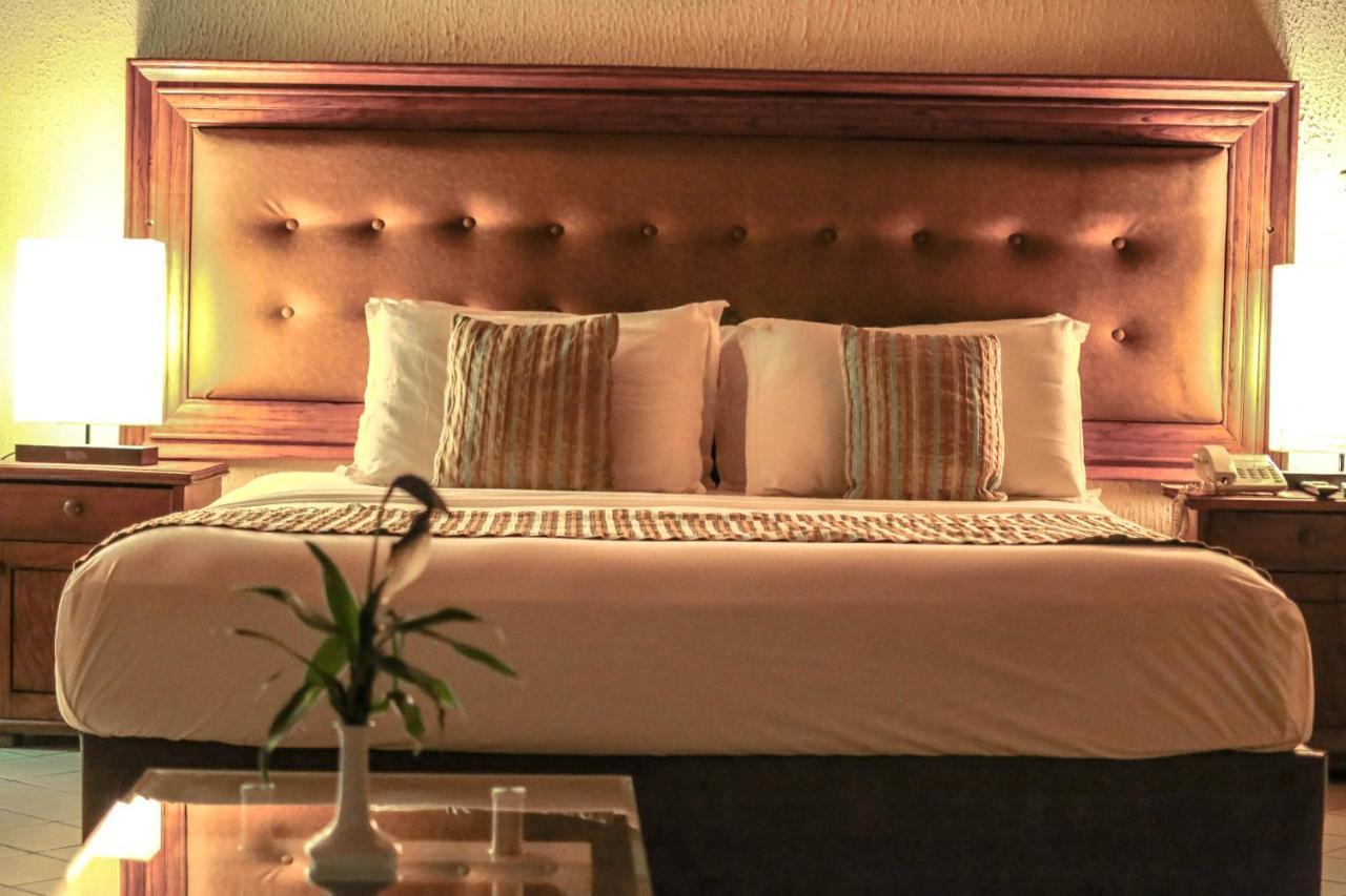 Fini Hotel Bobende Limbe Zewnętrze zdjęcie