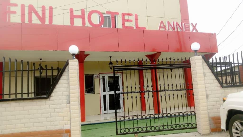 Fini Hotel Bobende Limbe Zewnętrze zdjęcie