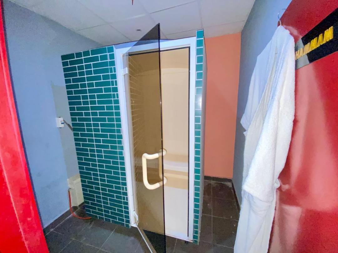 Fini Hotel Bobende Limbe Zewnętrze zdjęcie