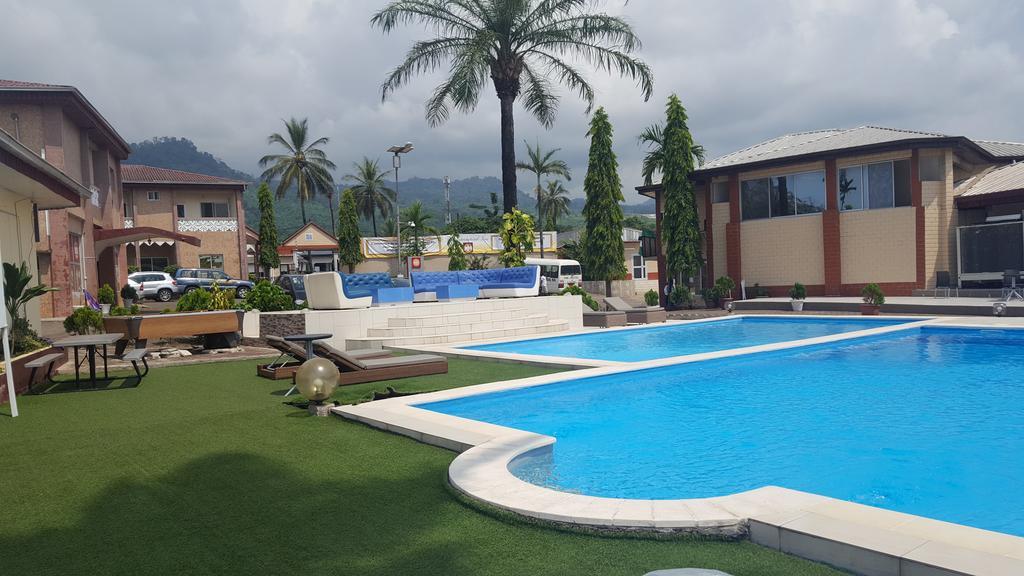 Fini Hotel Bobende Limbe Zewnętrze zdjęcie