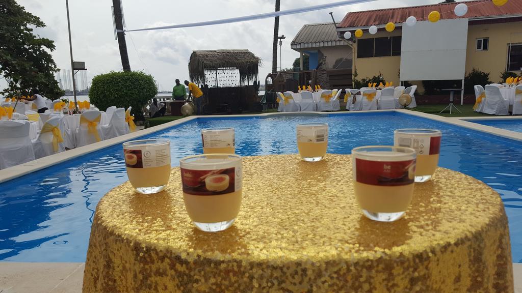 Fini Hotel Bobende Limbe Zewnętrze zdjęcie