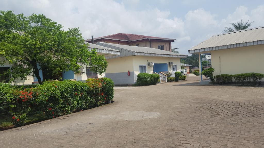 Fini Hotel Bobende Limbe Zewnętrze zdjęcie